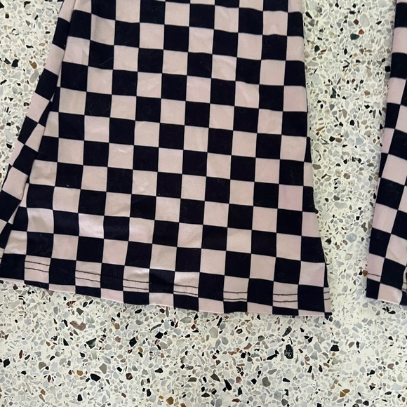 Checkered flare leggings size large - Picture 3 of 5